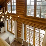 Luxus-ferienhaus Blockhaus Nr 2: Alpine Retreat With Sauna And Hot Tub *