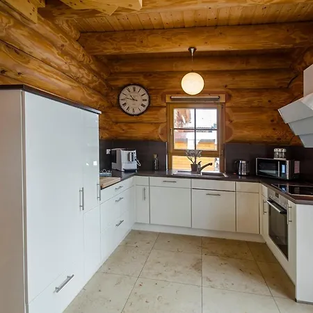 Ferienhaus Luxus-ferienhaus Blockhaus Nr 2 Toplage Am Feldberg Mit Sauna, Outdoor-hottub, Kamin Auf 1300m üm