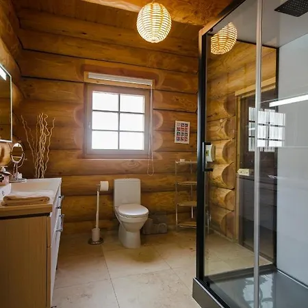 Luxus-ferienhaus Blockhaus Nr 2 Toplage Am Mit Sauna, Outdoor-hottub, Kamin Auf 1300m Uem בית נופש *