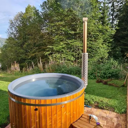 Luxus-ferienhaus Blockhaus Nr 2 Toplage Am Mit Sauna, Outdoor-hottub, Kamin Auf 1300m Uem *